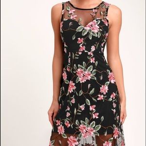 Lulu’s Black Floral Dress NWT